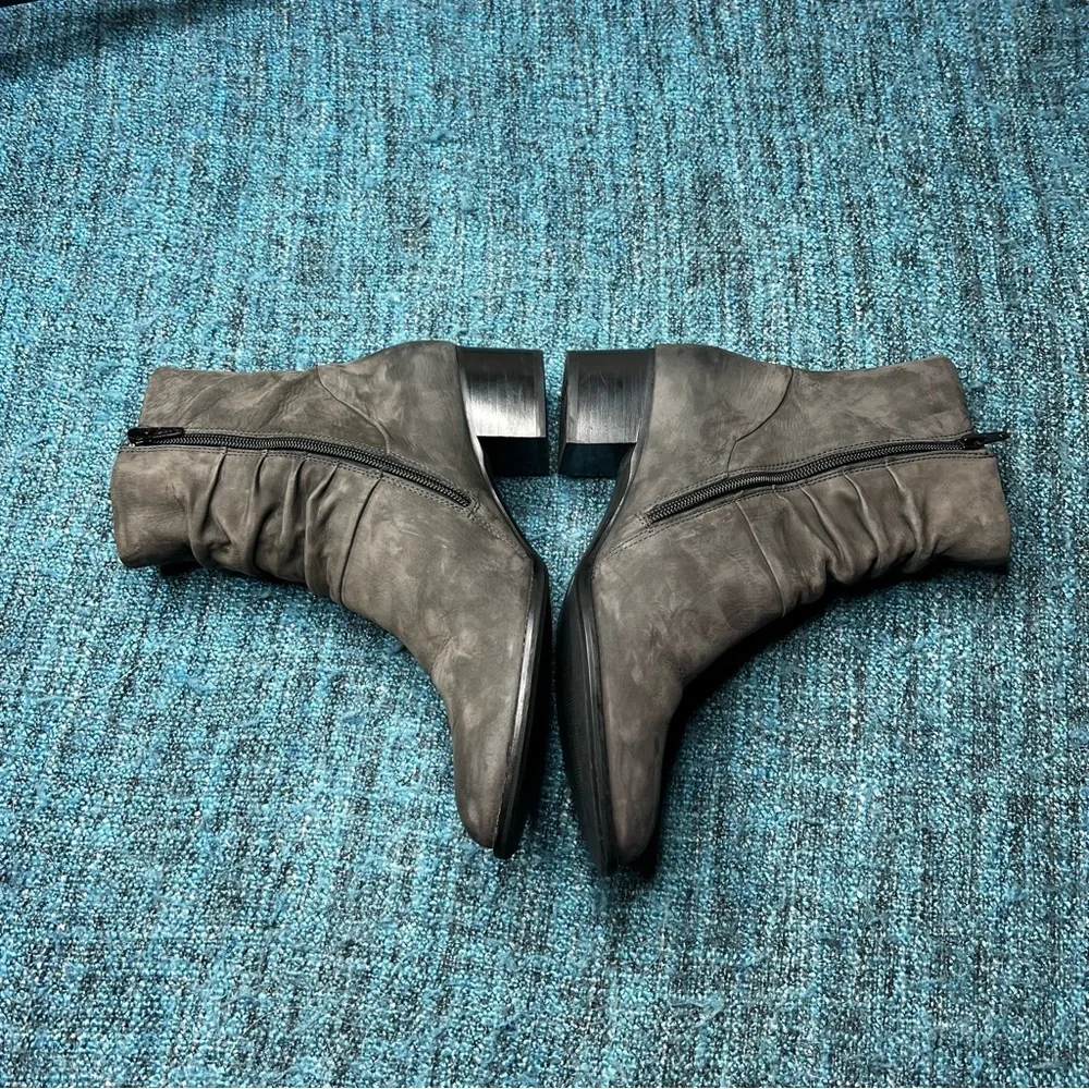 Paul Green Tanner Nubuck Leather Slouch Ankle Booties in Grey Women's Size 7.5